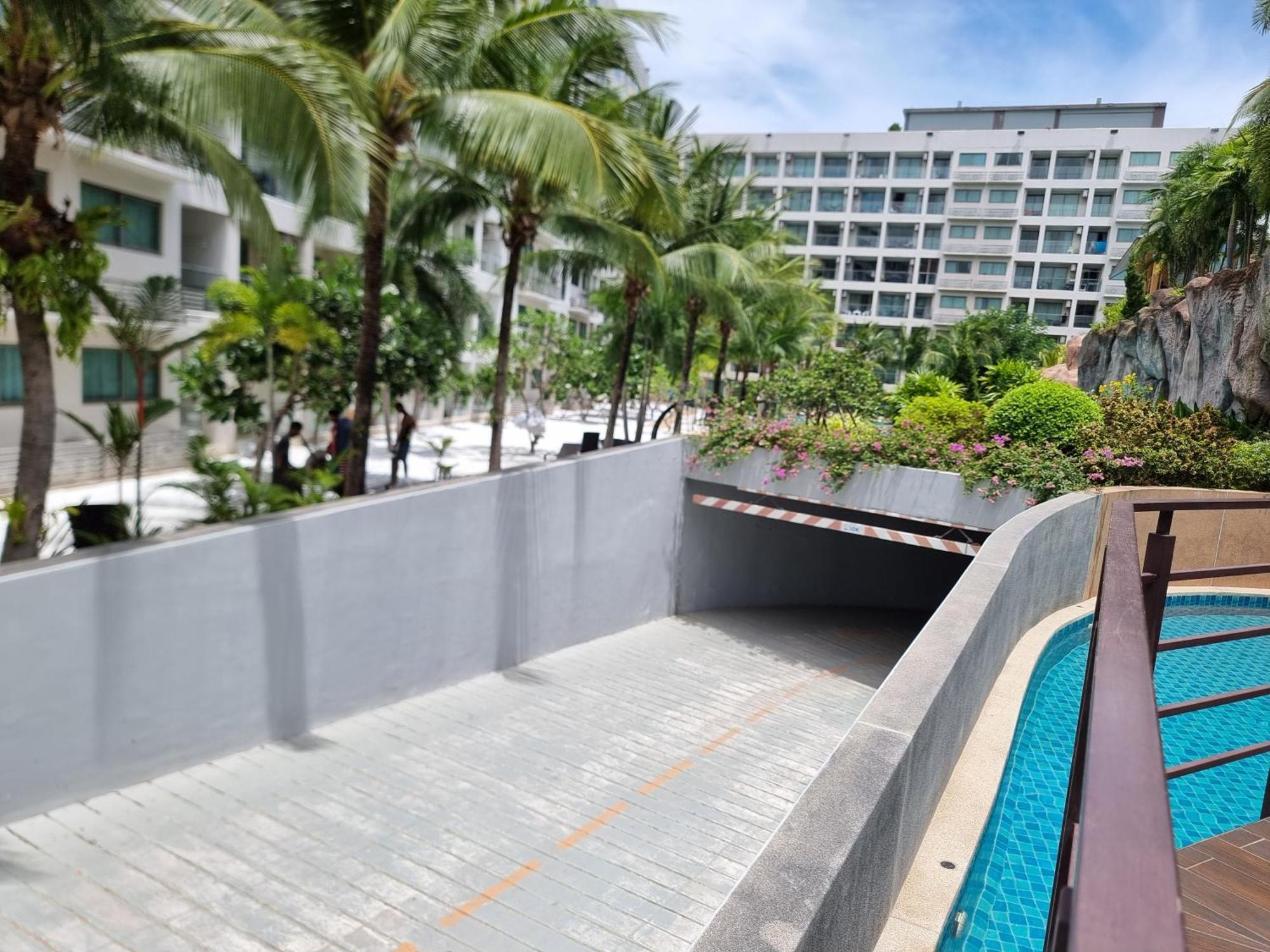 Laguna Beach Condo Resort 3 Maldives Pattaya: Pool View Retreat Jomtien Beach Exterior photo
